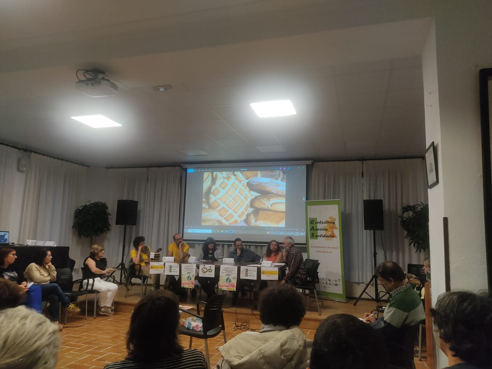 Mesa redonda del viernes, en Cabezón de la Sal